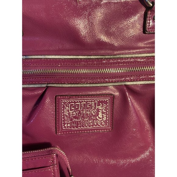 Coach Berry Patent Leather Poppy Daisy Liquid Gloss Tote Bag With Wallet #F20004 - Picture 3 of 15